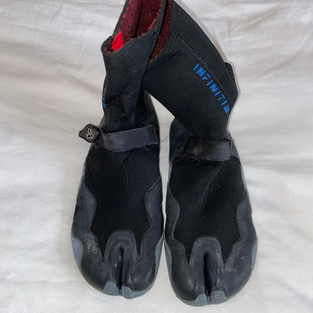 Xcel Infiniti Surf Bootie 3mm Size 9